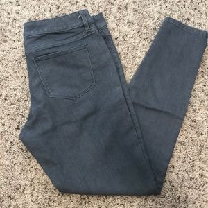 The Limited Legging Jean in Gray
